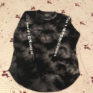 Hollister Curved Hem Graphic Long Sleeve